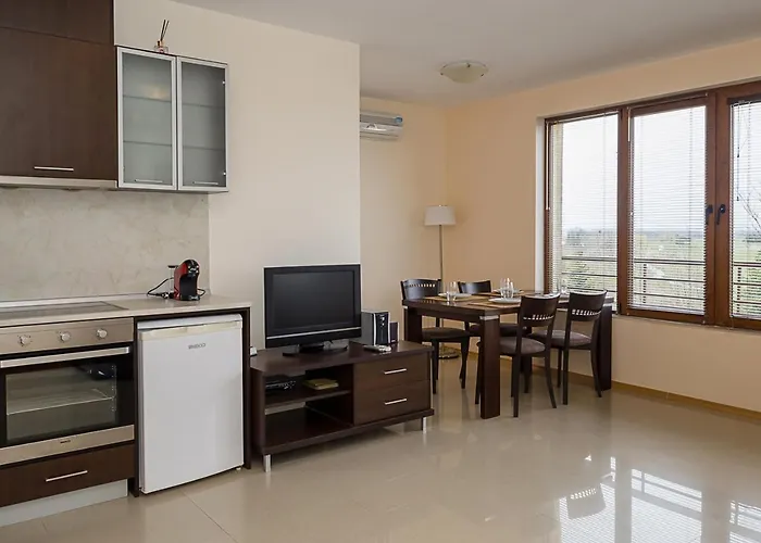 Lighthouse Glof - 1bd By Flat Mаnager Balchik